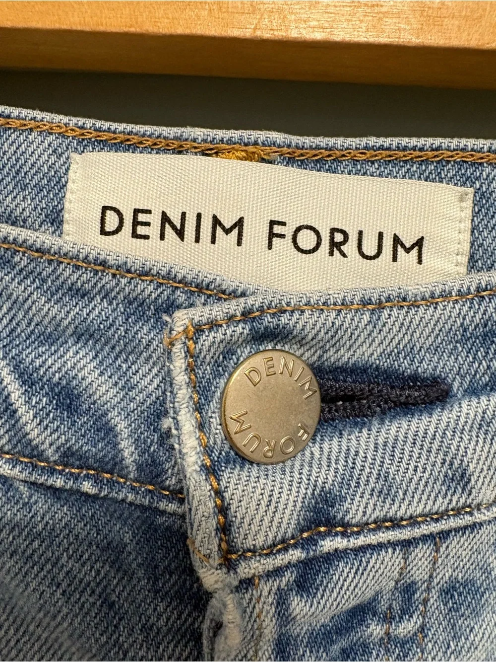 Denim Forum- The Arlo High Rise Straight 28L - Picture 3 of 12